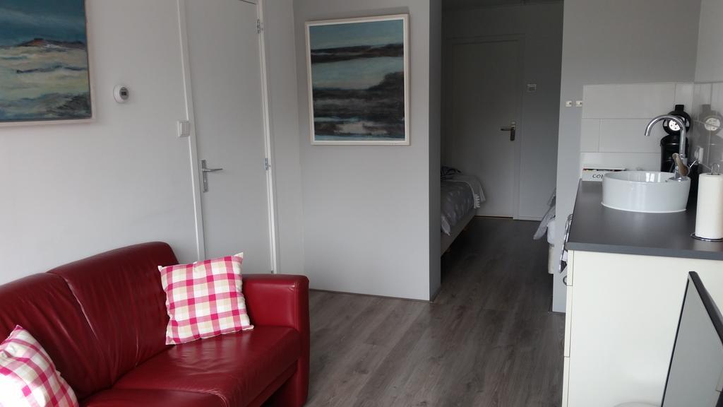 Homestay Bij Aelita Den Burg Kültér fotó
