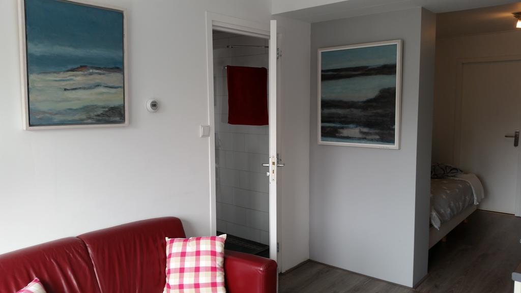 Homestay Bij Aelita Den Burg Kültér fotó